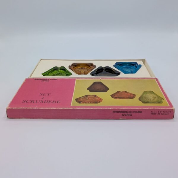 Set de scrumiere mici Avrig 1976 - imagine 4