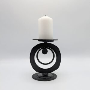 Sfeșnic brutalist din fier forjat